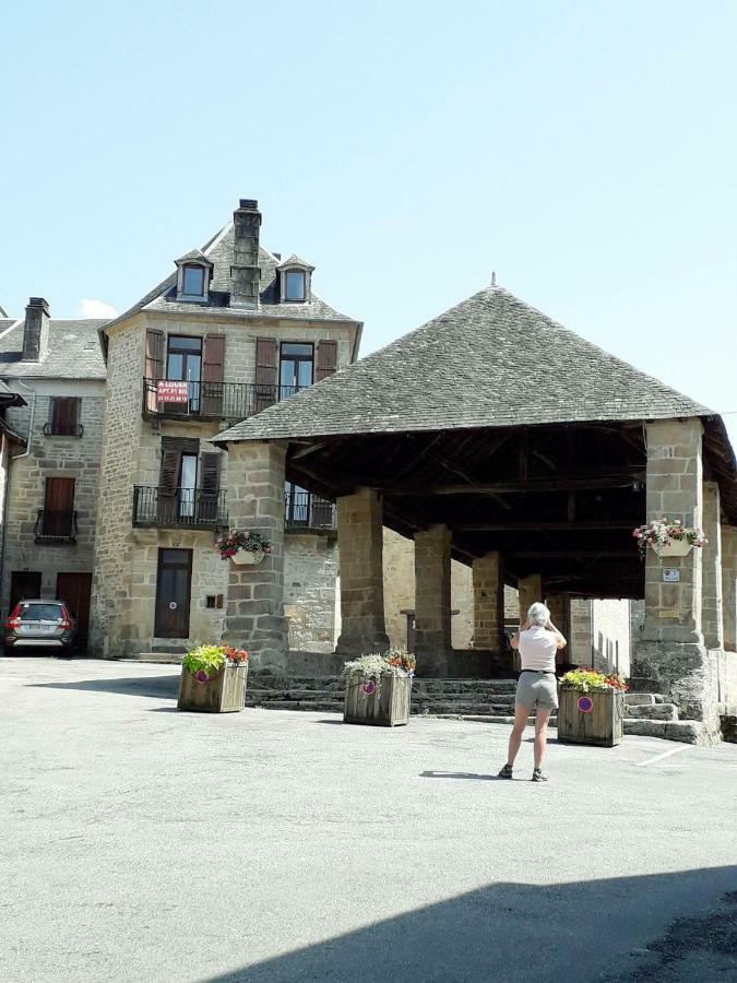 Maison Raffinee Treignac Extérieur photo